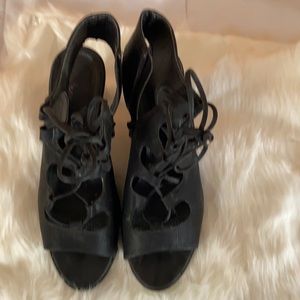 Size 11 black heel